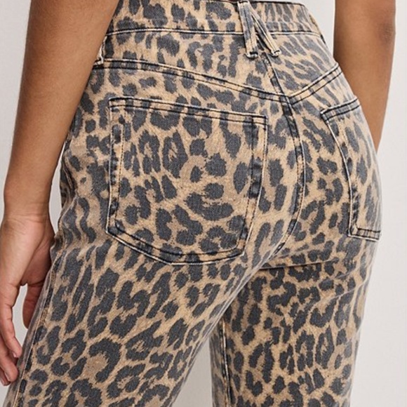 [NWT] Good American Women's Good Kick Flare Leopard Jeans - 27 (4) - Picture 11 of 12